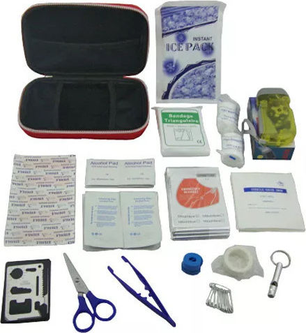 Car First Aid Kit with Equipment Suitable for First Aid